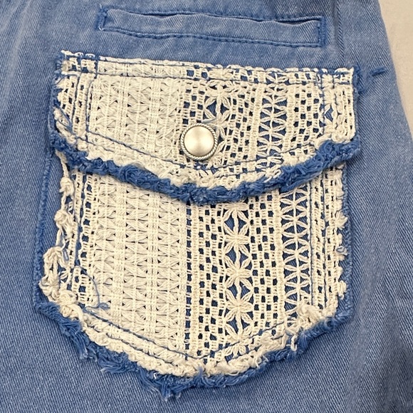 POL Vintage Blue Denim Button-Up Romper with White Lace Details - Picture 3 of 7